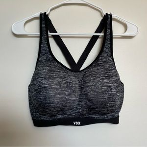 Victoria Secret Sports Bra - 36D